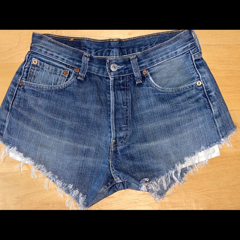 501 Levi shorts